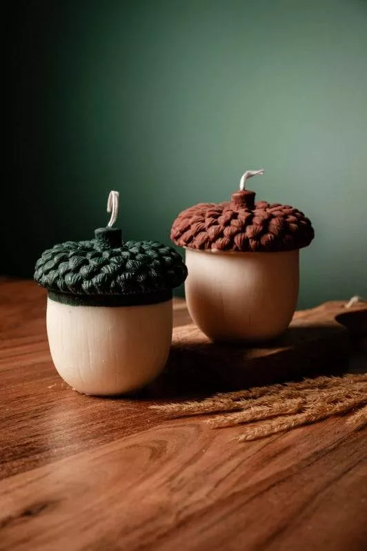 Large Autumn Acorn Candle