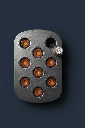 Non-Stick Nine Hole Canelés Pan